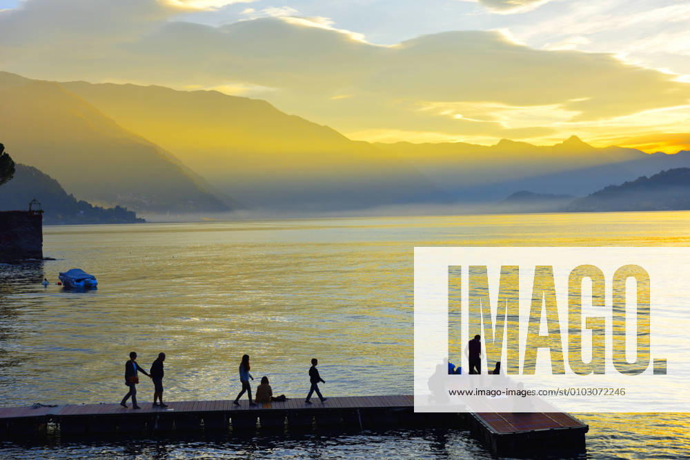 IMAGO Creative: Sommer, In den Bergen Lake Como, Valena, Sunset Sunset Sunset Sunset Sunset Sunset Sunset Sunset Sunset. Italy, The Alps, Dolomites, Lago di Como, Varenna. 603714931200098684