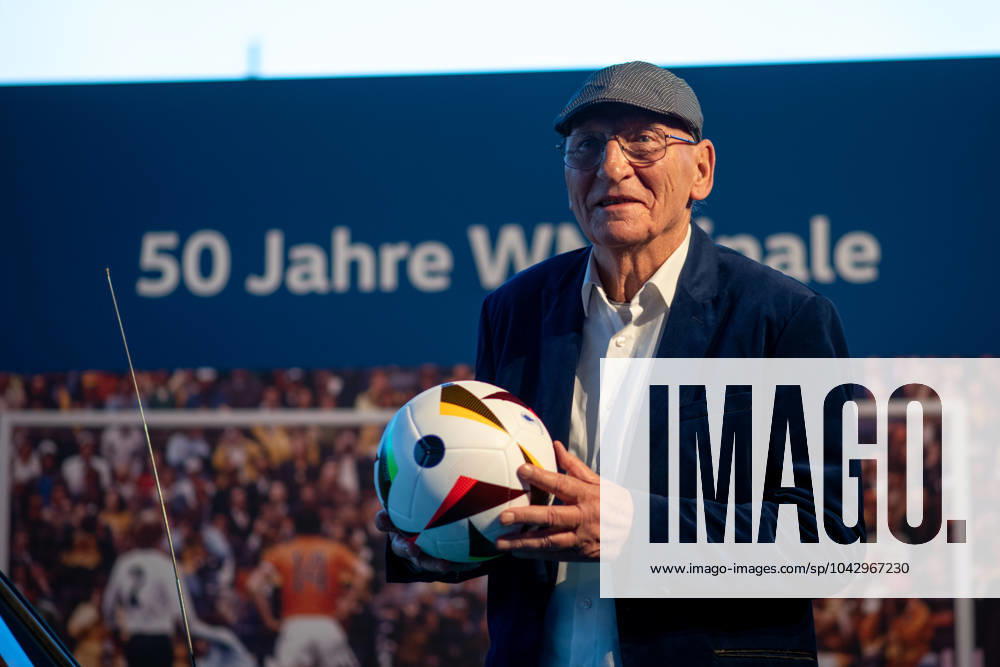 Wolfgang Kleff Germany, World Champion 1974, third goalkeeper at the VW Talk on the occasion of 50 years World Cup Final, GER, Germany vs Netherlands, DFB Football National Team Men, Laenderspiel, Saison 2023 2024, 26 03 2024 DFB regulations prohibit any use of photographs as image sequences and or quasi video GER, Germany vs Netherlands, DFB Football National Team Men, Laenderspiel, Saison 2023 2024, 26 03 2024 Frankfurt am Main