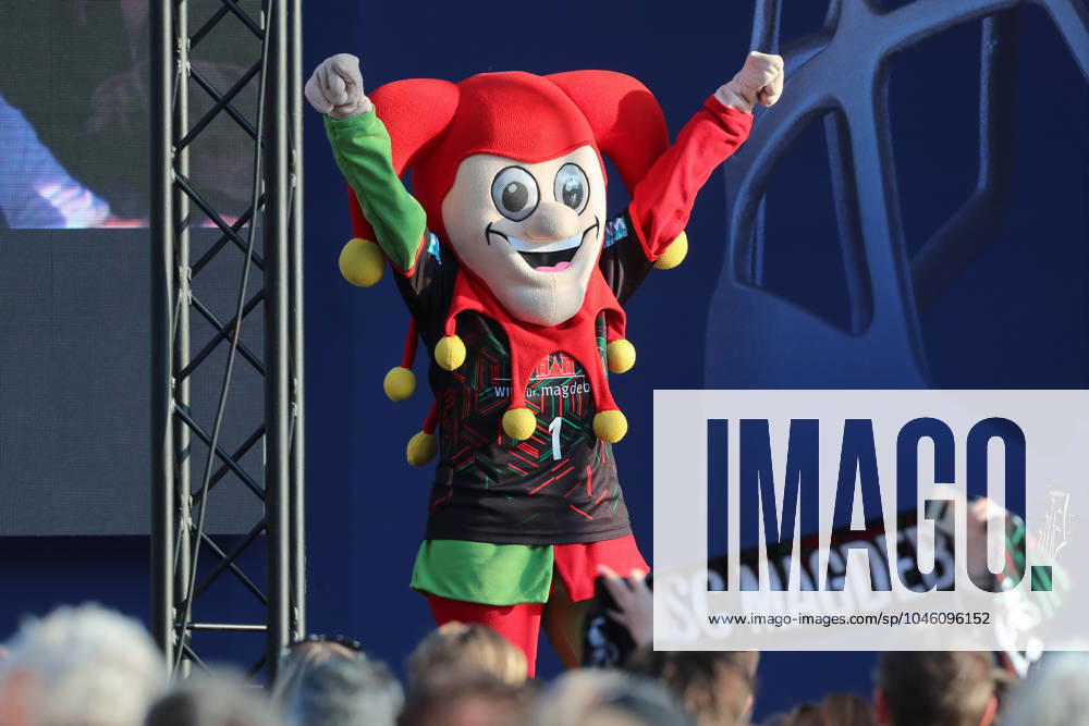 Handball, EHF Champions League, Opening Party v l SCM mascot Till Eulenspiegel Koeln