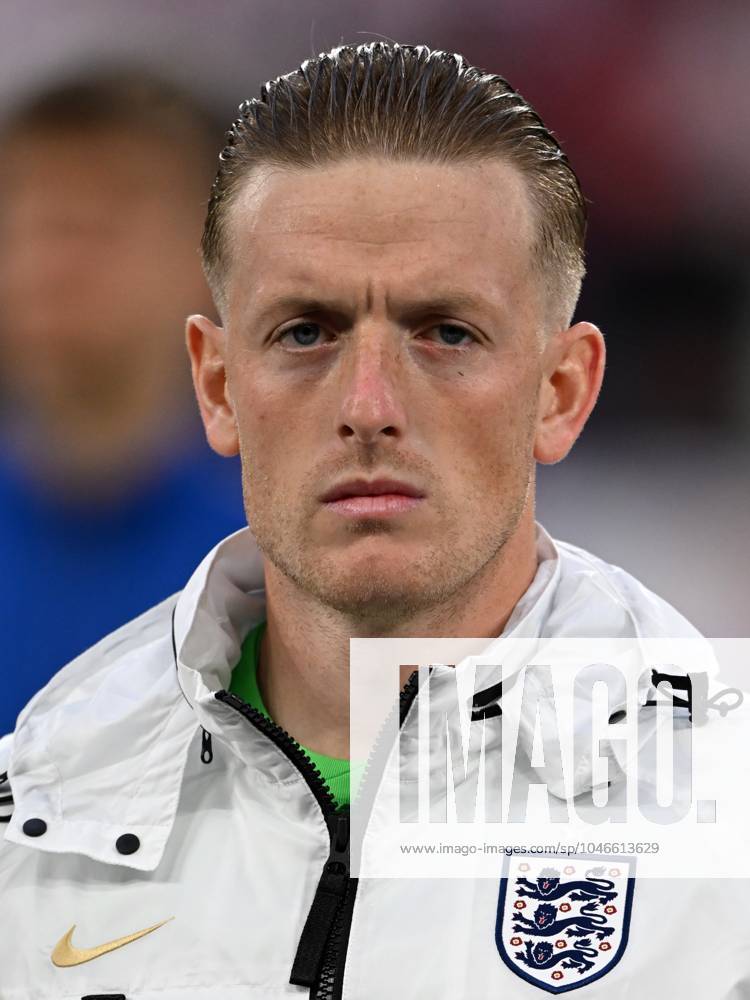 GELSENKIRCHEN - England goalkeeper Jordan Pickford during the UEFA EURO, EM, Europameisterschaft,Fussball 2024 group C match between Serbia and England at Veltins Arena on June 16, 2024 in Gelsenkirchen, Germany. ANP Hollandse Hoogte UEFA EURO 2024 2024 ANPxSportx xGerritxvanxKeulenxIVx 501712298 originalFilename: 501712298
