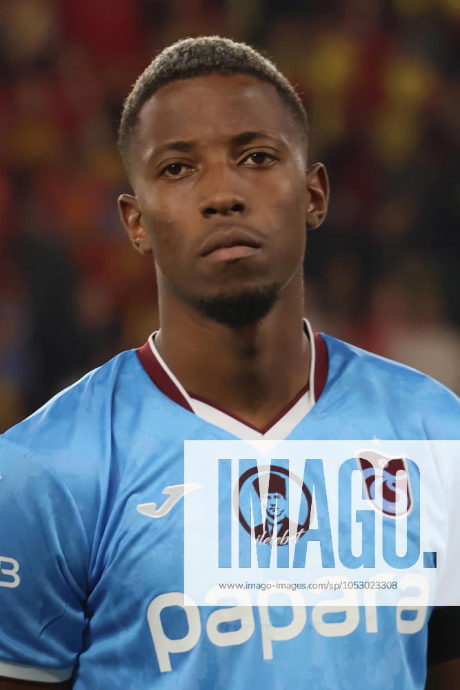 Simon Banza of Trabzonspor during the Turkish Super League match between Goztepe and Trabzonspor at Goztepe Gursel Aksel Stadium on October 26, 2024 in Izmir, Turkey. Izmir Turkey