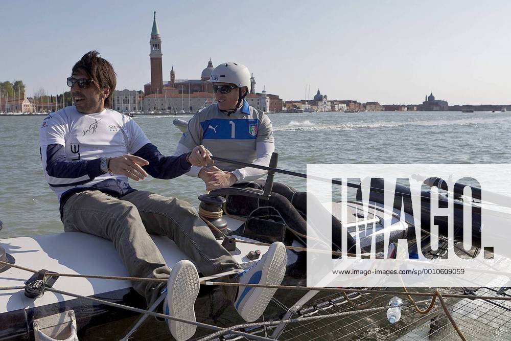 Venice (ITA) 34th America s Cup ACWS Venice ORACLE TEAM USA Gianluigi Buffon (ITA soccer team) gets a ride with Jimmy 14-05-2012 Venice (ITA) 34th America s Cup ACWS Venice ORACLE TEAM USA gets a ride with Jimmy editorial use only GuilainxGRENIER