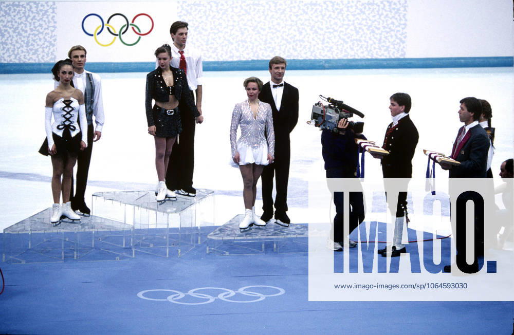 HAMAR 19940221 OL 94 Lillehammer, Winter Olympics in Lillehammer Figure skating, Eiskunstlauf Ice dance in Hamar Olympic amphitheater, victory ceremony Winners Oksana Gritsjuk and Jevgenij Platov, RUS tv no 2 Maya Usova and Alexander Zhulin RUS th no 3 Jayne Torvill Christopher Dean, GRB Photo Johnny Syversen NTB Hamar Norway . RESTRICTED USE FOR BETTING COMPANIES Ref:0240221331st