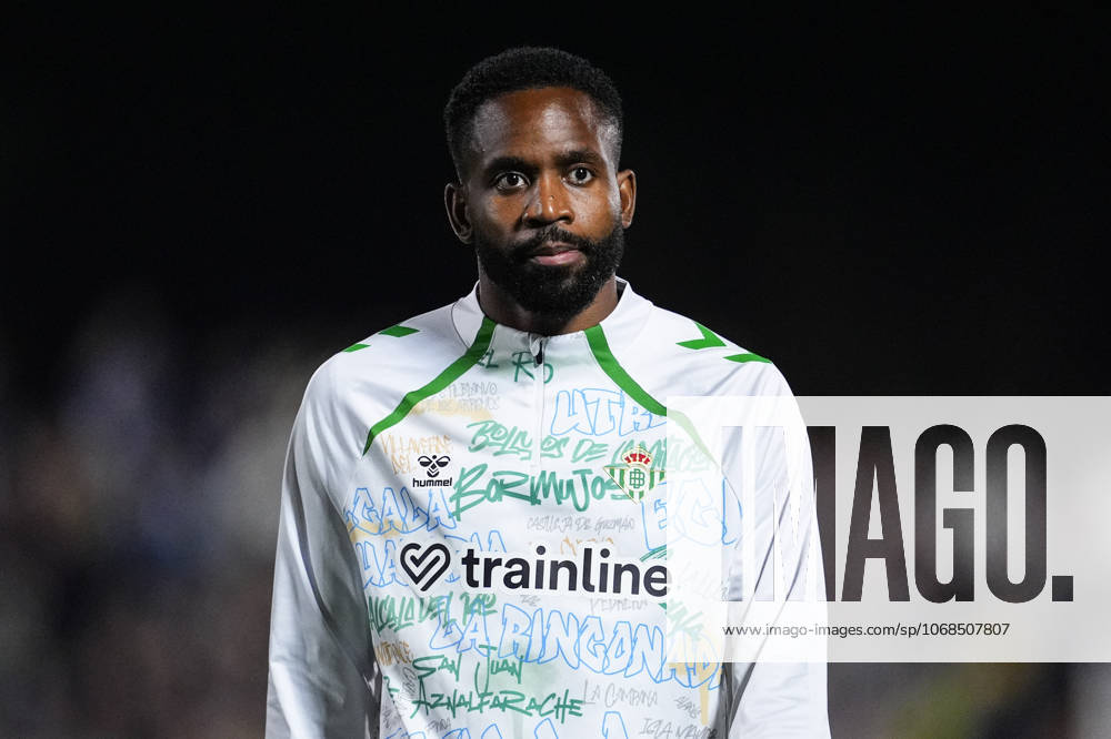 Cedric Bakambu of Real Betis warms up during the Copa del Rey, first round, football match played between Atletico Palma del Rio and Real Betis at Sergio Leon stadium on October 30, 2025, in Cordoba, Spain. Cordoba SPAIN - ZUMAa181 20251030_zaa_a181_004