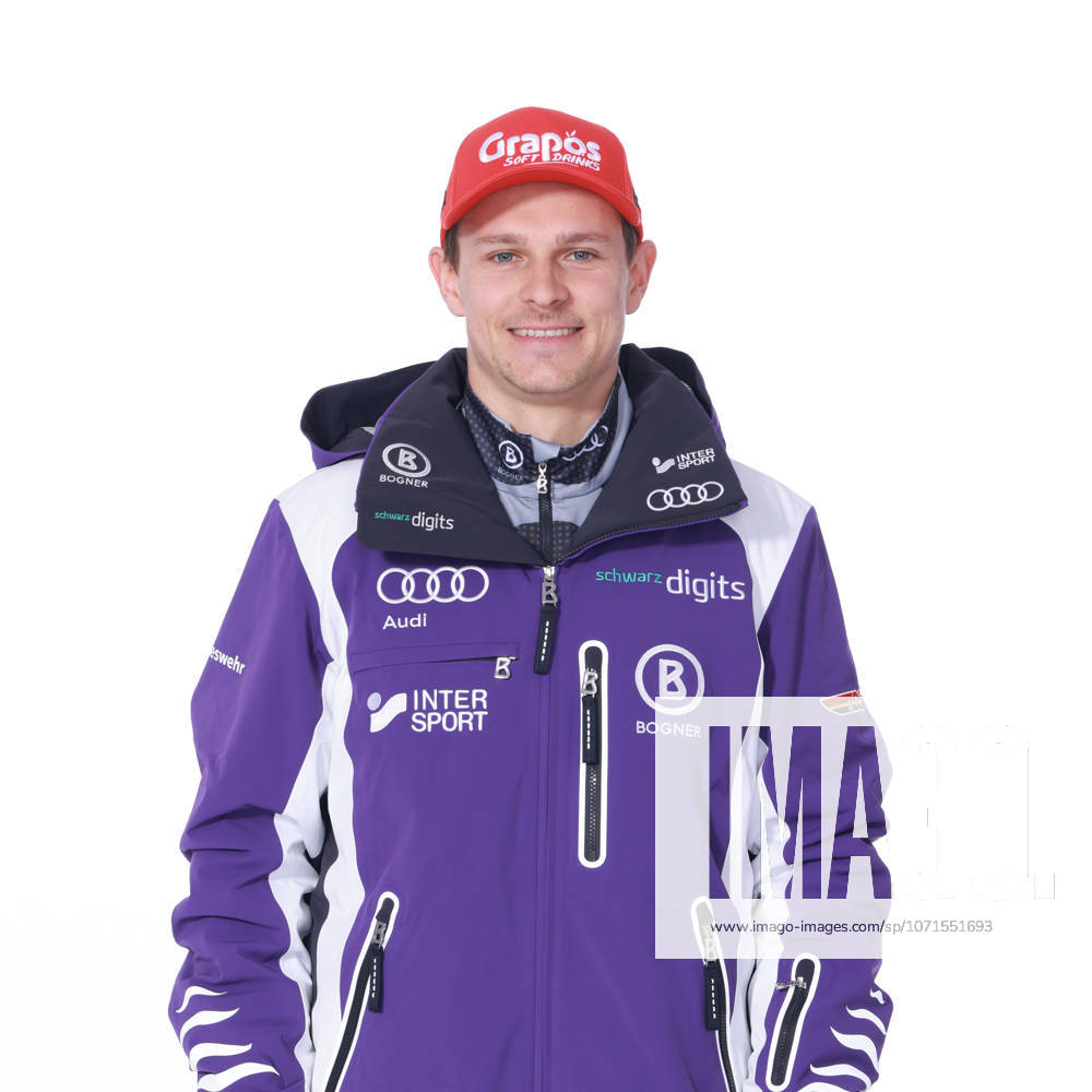 Fabian Gratz , DSV Deutscher Skiverband Porträttermin 2025 2026, Ski Alpin, Headshot, Headshots, Portrait, Shooting, Studio, Studioshooting, Vorstellung, Präsentation, Pressetermin, GER ATTENTION Royalty-free use with attribution This media material may be used freely for editorial purposes in broadcast, print, online, and radio Use for other purposes is prohibited ATTENTION Royalty-free use with attribution This media asset is free for editorial broadcast, print, online and radio use It is restricted for use for other purposes