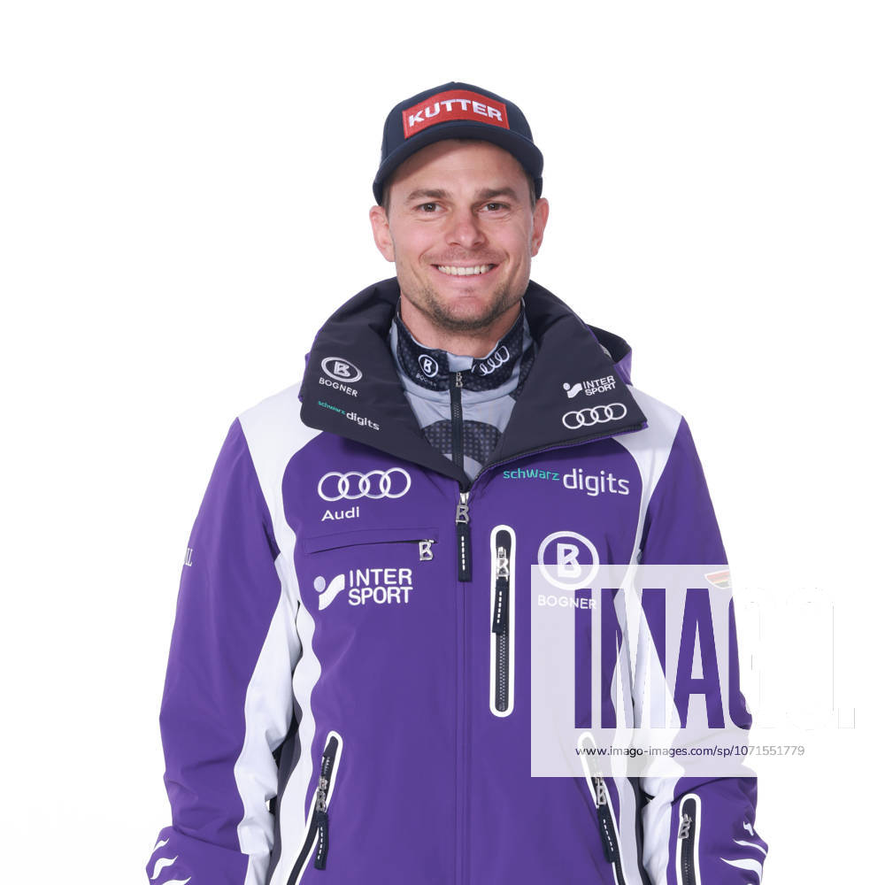 Alexander Schmid, DSV Deutscher Skiverband Porträttermin 2025 2026, Ski Alpin, Headshot, Headshots, Portrait, Shooting, Studio, Studioshooting, Vorstellung, Präsentation, Pressetermin, GER ATTENTION Royalty-free use with attribution This media material may be used freely for editorial purposes in broadcast, print, online, and radio Use for other purposes is prohibited ATTENTION Royalty-free use with attribution This media asset is free for editorial broadcast, print, online and radio use It is restricted for use for other purposes