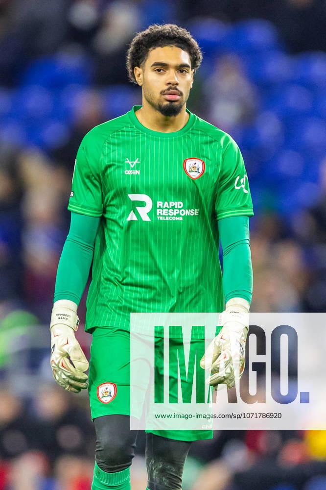 Cardiff City v Barnsley, EFL Sky Bet League 1 Barnsley FC s goalkeeper Owen Goodman (1) in action during the EFL Sky Bet League 1 match between Cardiff City and Barnsley at the Cardiff City Stadium, Cardiff, UK on 27 January 2026. Cardiff Cardiff City Stadium South Glamorgan UK Editorial use only DataCo restrictions apply See www.football-dataco.com ,
