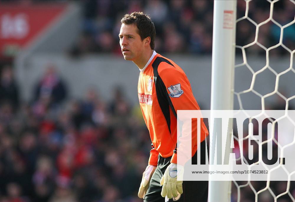 Stoke City V Manchester City, Premier League Thomas Sorensen of Stoke City in action during the Premier League match between Stoke City and Manchester City at Britannia Stadium on January 31, 2009 in Stoke, England. Stoke Britannia Stadium England United Kingdom