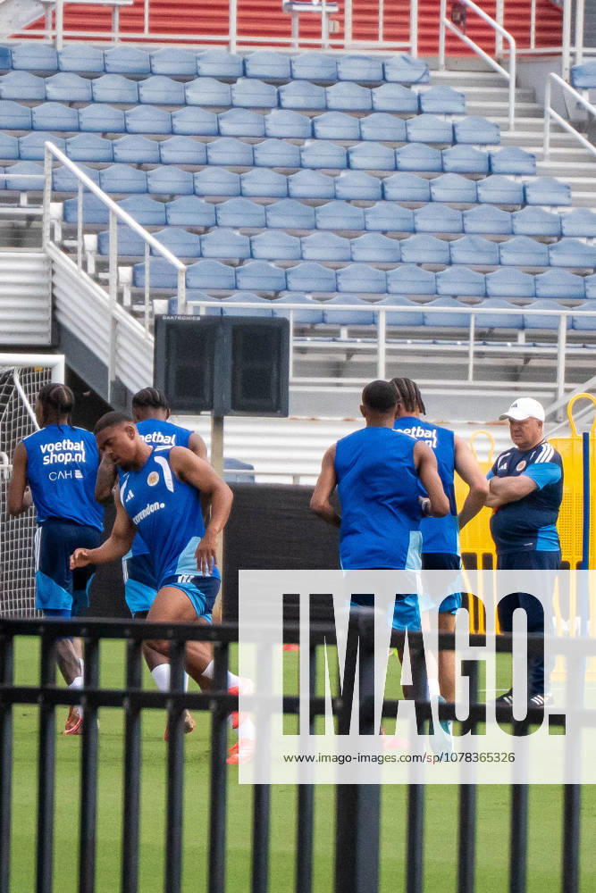 A CuraoÂßao coach watches over drills during a closed training session at FAU Stadium in Boca Raton, Florida, on Tuesday, as the team prepares for its firstÃ¢â‚¬˜ever FIFA World Cup, WM, Weltmeisterschaft, Fussball appearance against Germany. Boca Raton USA - ZUMAc343 20260609_znp_c343_002