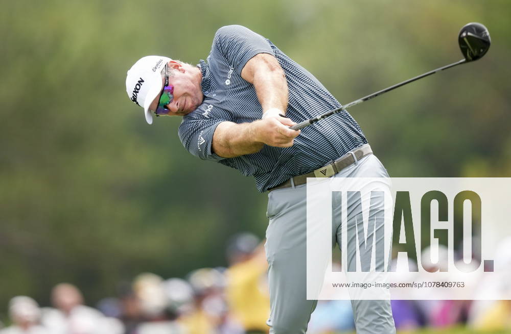 Ryan Fox, of New Zealand, hits his tee shot on the second hole during the Canadian Open in Caledon, Ont., on Thursday, June 11, 2026. Canada News - June 11, 2026 - ZUMAc35_ 20260611_zaf_c35_054
