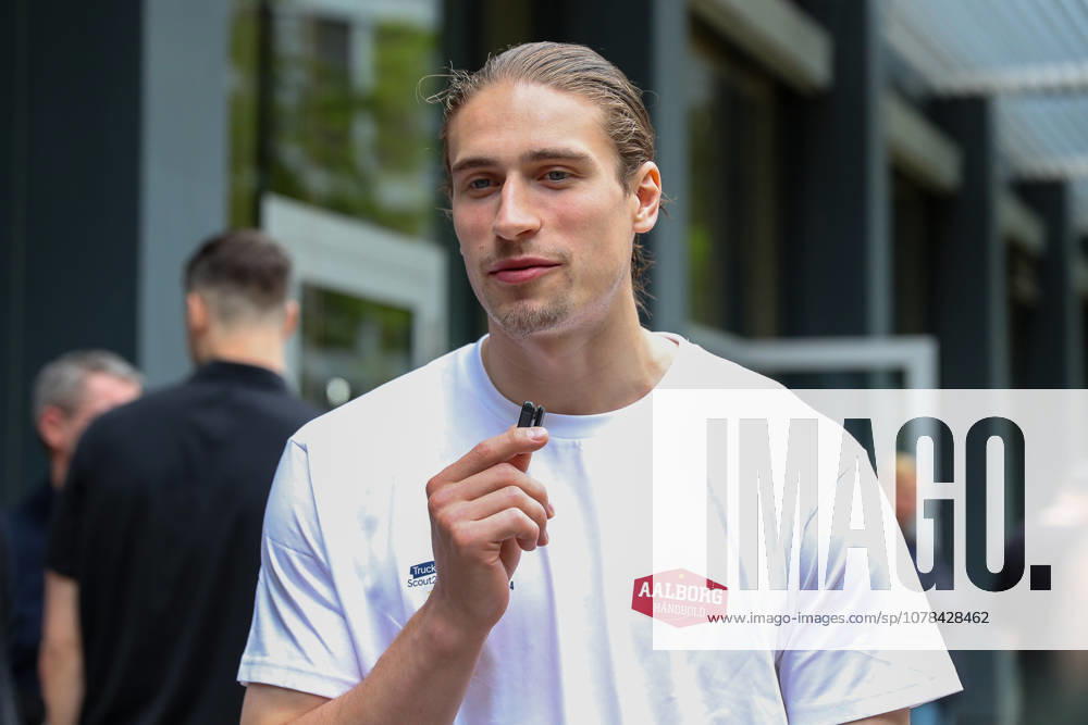 Handball EHF Champions League Media Day and final training, v l Juri Knorr Aalborg, 21 Koeln