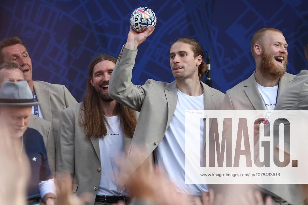 Handball, EHF Champions League, Opening Party v l Juri Knorr Aalborg Koeln