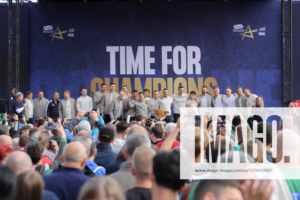 Handball, EHF Champions League, Opening Party v l Team of Füchse Berlin Koeln