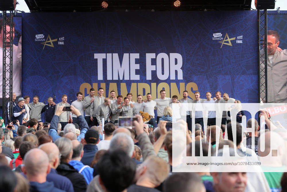 Handball, EHF Champions League, Opening Party v l Team of Füchse Berlin Koeln