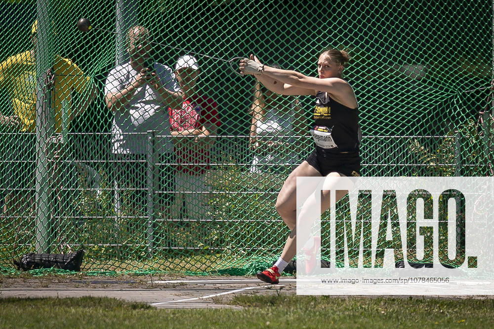 MANNHEIM, GERMANY - JUNE 13, 2026 : Clara Hegemann (GER LG Stadtwerke Muenchen) competing in the women’s U20 hammer throw during the Juniorengala 2026 at Michael-Hoffmann-Stadion on June 13, 2026 in Mannheim, Germany. Baden-Wuerttemberg Germany