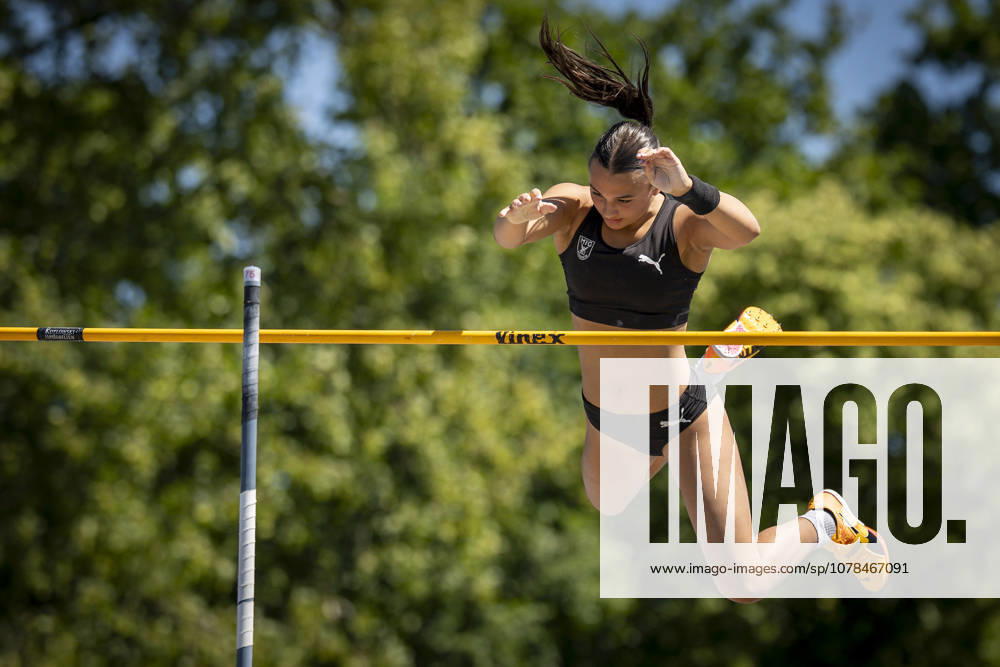 MANNHEIM, GERMANY - JUNE 13, 2026 : Eva Marie Weisbrodt (GER MTG Mannheim) competing in the women’s U20 pole vault during the Juniorengala 2026 at Michael-Hoffmann-Stadion on June 13, 2026 in Mannheim, Germany. Baden-Wuerttemberg Germany