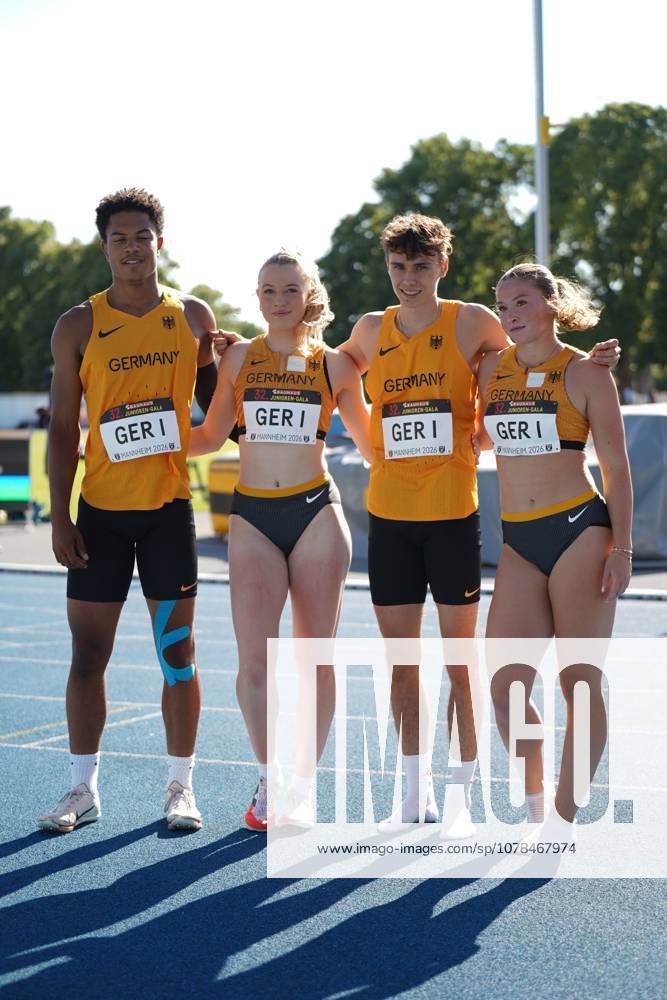Philip Stroh ASC Darmstadt poses together with three other German athletes in Germany jerseys for a group photo on the tartan track The four starters of the German 4x100m relay GER I stand next to each other at the meeting in Mannheim 2026 Philip Stroh and German 4x100m team at the 32 Bauhaus Junior Gala Mannheim