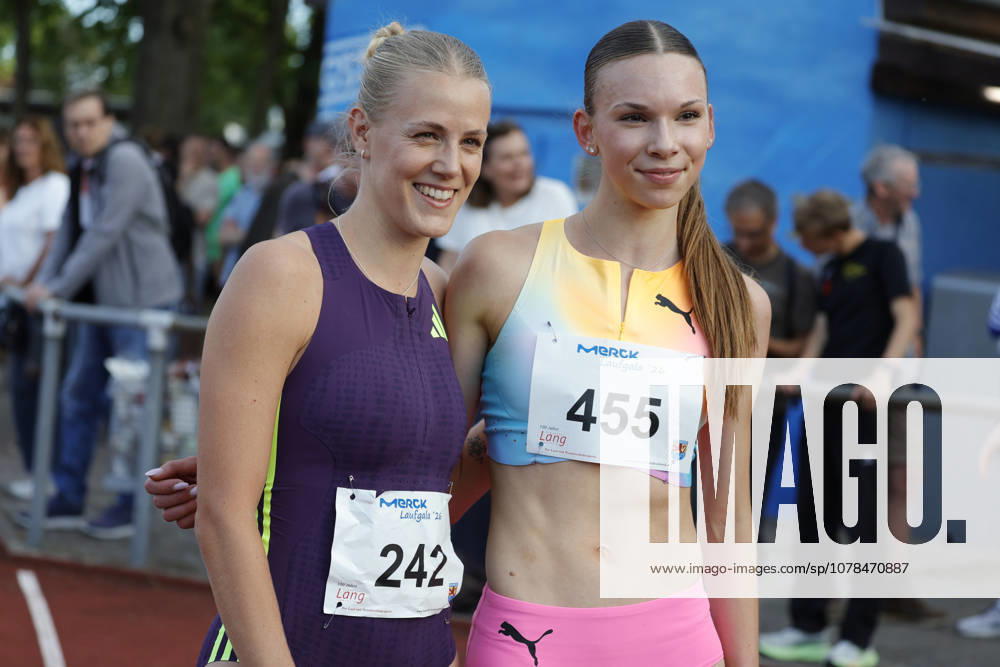 Athletics Merck Laufgala Pfungstadt TSV stadium with top runs here 800m run two runners under 2 minutes No. 242 Majtie KOLBERG LG Kreis Ahrweiler in 1 58 67 min and No. 455 Ziva Remic Slovenia 2009 in 1 59 64 min Pfungstadt Hessen Germany