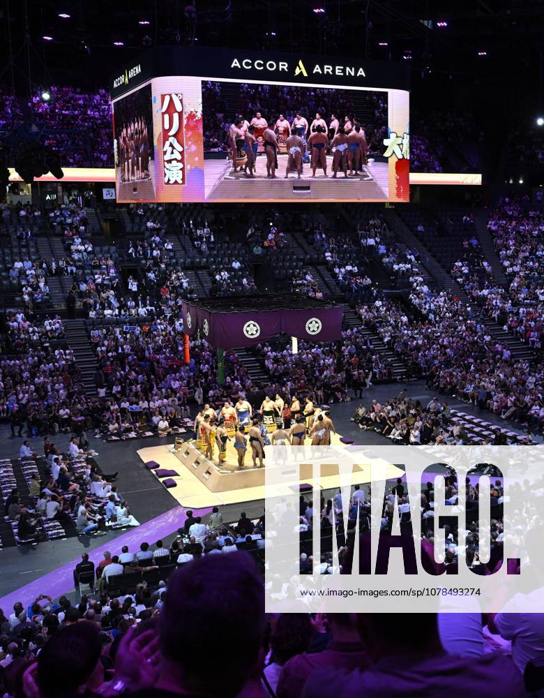 Sumo: Paris tournament Sumo wrestlers enter the ring on the first day of a two-day tournament at Accor Arena in Paris on June 13, 2026. A14AA0005618596P