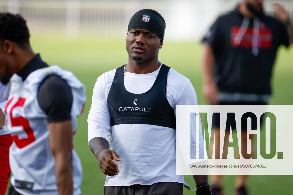 Tampa Bay Buccaneers running back Bucky Irving (7) warms up during mandatory mini-camp at the AdventHealth Training Center in Tampa on Tuesday, June 16, 2026. Tampa USA - ZUMAs70_ 0859278502st