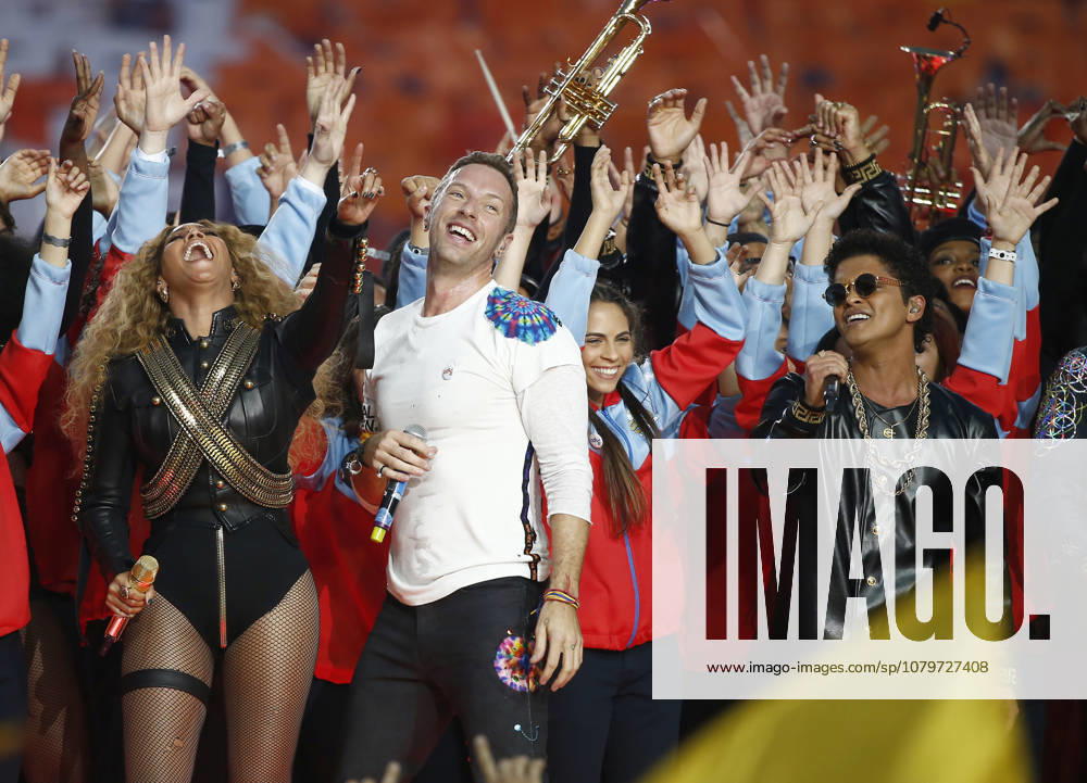 Epaselect USA AMERICAN FOOTBALL SUPER BOWL Super Bowl 50 epaselect epa05149019 (L-R) Beyonce, Chris Martin and Bruno Mars perform during the halftime show of the NFL, American Football Herren, USA s Super Bowl 50 between the AFC Champion Denver Broncos and the NFC Champion Carolina Panthers at Levi s Stadium in Santa Clara, California, USA, 07 February 2016. SANTA CLARA United States