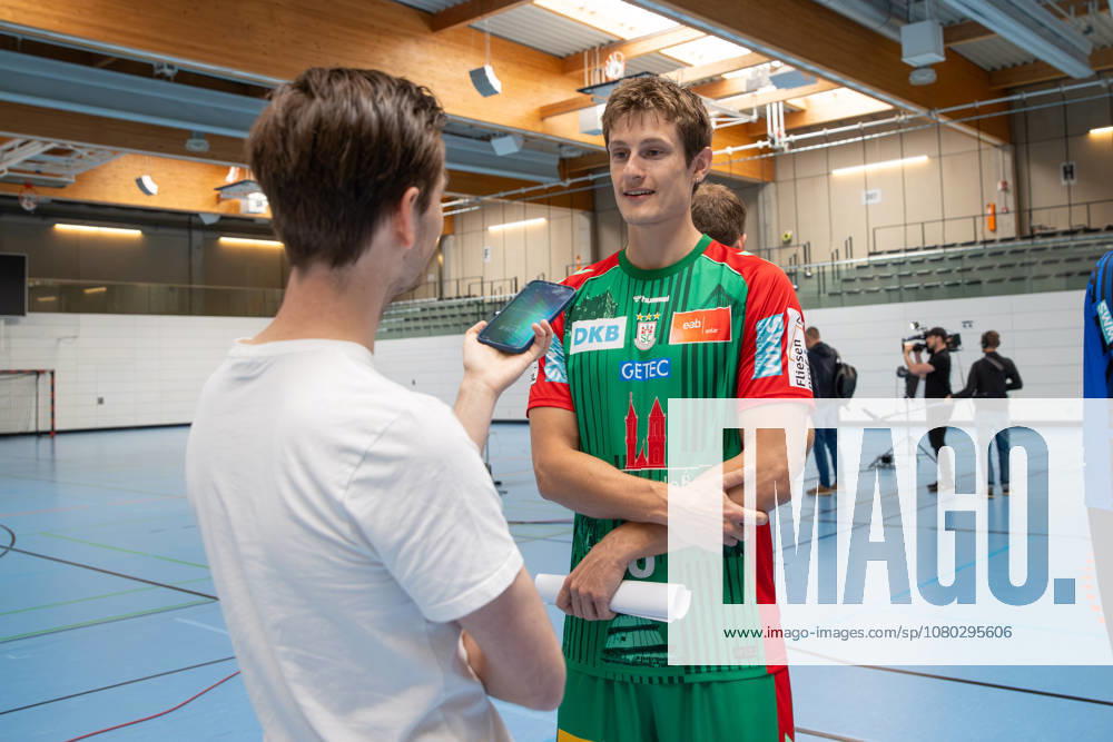 Opel HBL SC Magdeburg Handball Photo Op for the 2026–27 Season,, from left: Oskar Vind Rasmussen, Magdeburg, No. 9 in an interview, Magdeburg