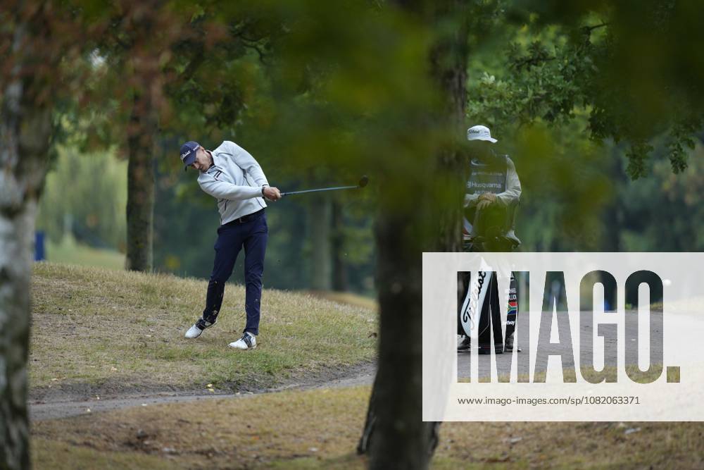 SUTTON COLDFIELD, ENGLAND - AUG 28: Michael Hollick (RSA) plays from the rough on the eighth hole during the completion of the delayed Round 1 at the 2026 Husqvarna British Masters at The Belfry, Sutton Coalfield on August 28, 2026 in Warwickshire, England The 2026 Husqvarna British Masters