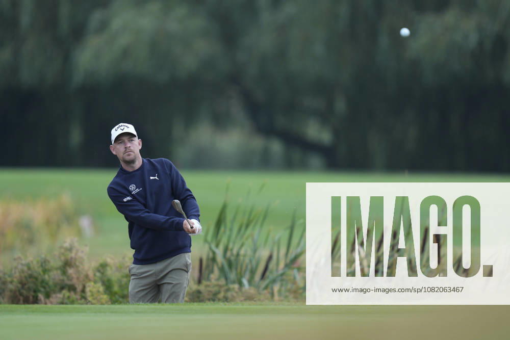 SUTTON COLDFIELD, ENGLAND - AUG 28: Jeff Winther (DEN) chips to the 8th green during the completion of the delayed Round 1 at the 2026 Husqvarna British Masters at The Belfry, Sutton Coalfield on August 28, 2026 in Warwickshire, England The 2026 Husqvarna British Masters