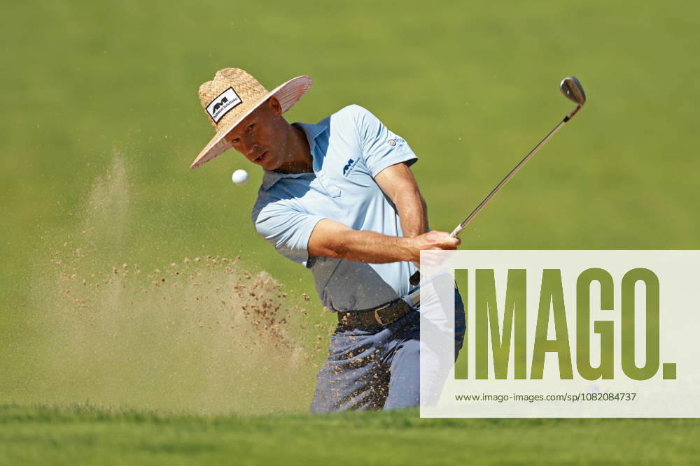 The Ally Challenge GRAND BLANC,MICHIGAN-AUGUST 28: Ben Crane of the United States hits out of the bunker toward the 10th green during the first round of The Ally Challenge presented by McLaren at Warwick Hills Golf & Country Club, Grand Blanc, MI, USA Friday, August 28, 2026. Grand Blanc Michigan United States