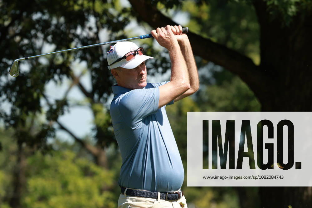 The Ally Challenge GRAND BLANC,MICHIGAN-AUGUST 28: Bob Estes of the United States plays his tee shot on the 11th hole during the first round of The Ally Challenge presented by McLaren at Warwick Hills Golf & Country Club, Grand Blanc, MI, USA Friday, August 28, 2026. Grand Blanc Michigan United States
