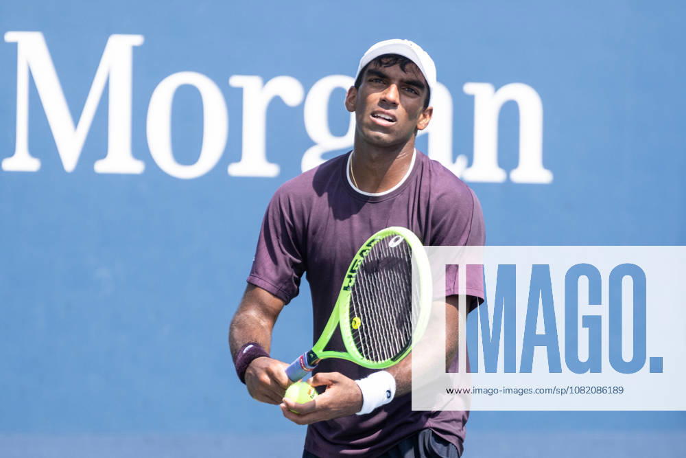 US Open qualifying final round NEW YORK, USA - AUGUST 28: Nishesh Basavareddy serves during a men s qualifying singles match final round of the 2026 US Open Championship at USTA Billie Jean King National Tennis Center on August 28, 2026 in Flushing, NY. Nishesh Basavareddy won in straight sets and progressed to play in main draw of tournament. Lev Radin Anadolu New York United States. Editorial use only. Please get in touch for any other usage.