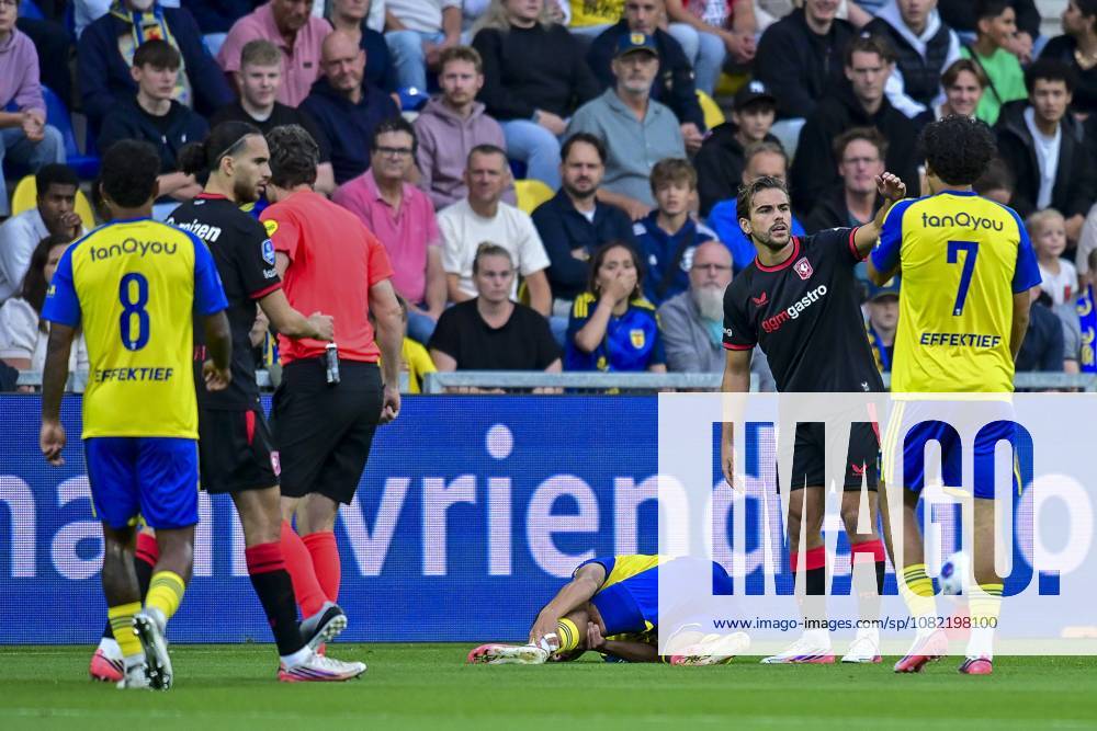 , Kooi Stadium , season 2026 2027 , Dutch Eredivisie football , match between SC Cambuur and FC Twente , picture shows injury SC Cambuur player Rafik El Arguioui Cambuur - Twente x206258117x