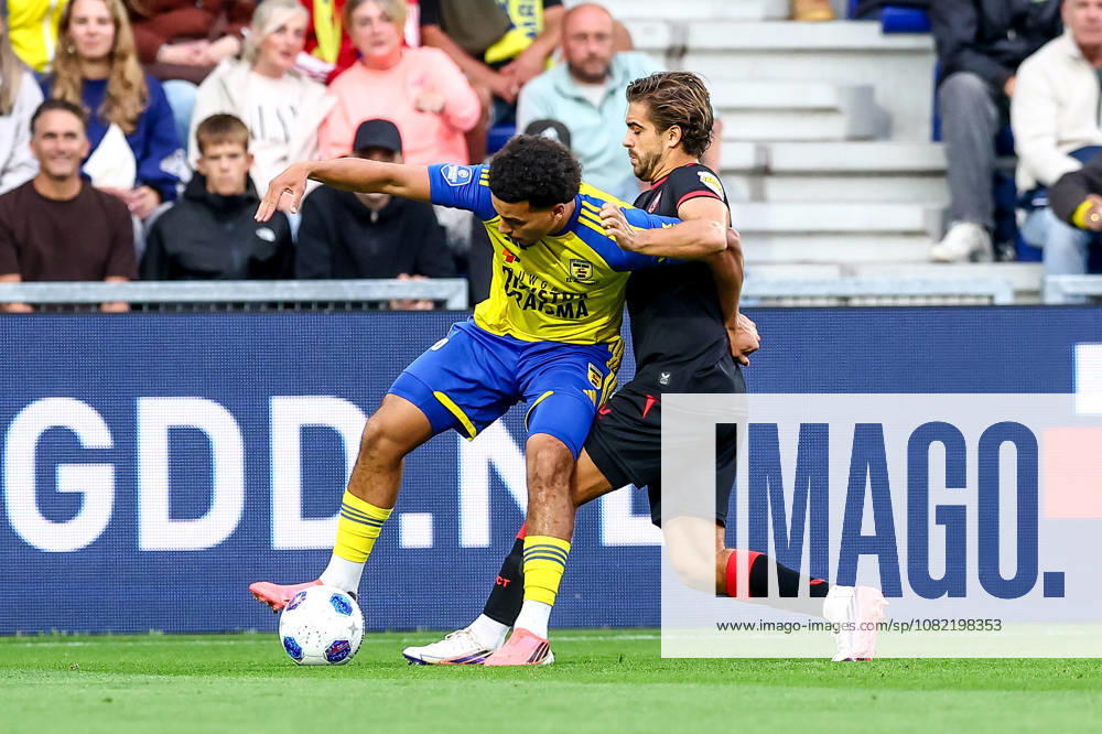 2026-08-30 SC Cambuur v FC Twente - Dutch Eredivisie LEEUWARDEN, NETHERLANDS - AUGUST 30: Rafik El Argiouui of SC Cambuur, Bart van Rooij of FC Twente during the Dutch Eredivisie match between SC Cambuur and FC Twente at Kooi Stadion on August 30, 2026 in Leeuwarden, Netherlands. Leeuwarden Kooi Stadion Netherlands Content not available for redistribution in The Netherlands directly or indirectly through any third parties.