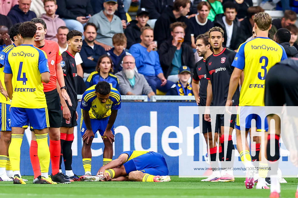 2026-08-30 SC Cambuur v FC Twente - Dutch Eredivisie LEEUWARDEN, NETHERLANDS - AUGUST 30: Rafik El Argiouui of SC Cambuur during the Dutch Eredivisie match between SC Cambuur and FC Twente at Kooi Stadion on August 30, 2026 in Leeuwarden, Netherlands. Leeuwarden Kooi Stadion Netherlands Content not available for redistribution in The Netherlands directly or indirectly through any third parties.
