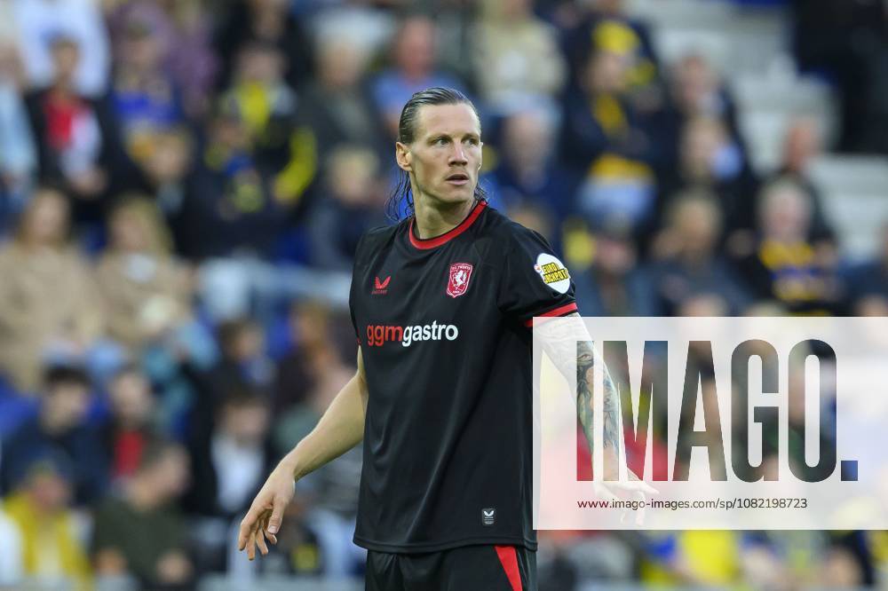 LEEUWARDEN - Wout Weghorst of FC Twente during the Dutch Eredivisie match between SC Cambuur and FC Twente at the Kooi Stadion on August 30, 2026 in Leeuwarden, the Netherlands. COR LASKER ANP Eredivisie 2026 27 ANPxSportx IVx 566622860 originalFilename: 566622860