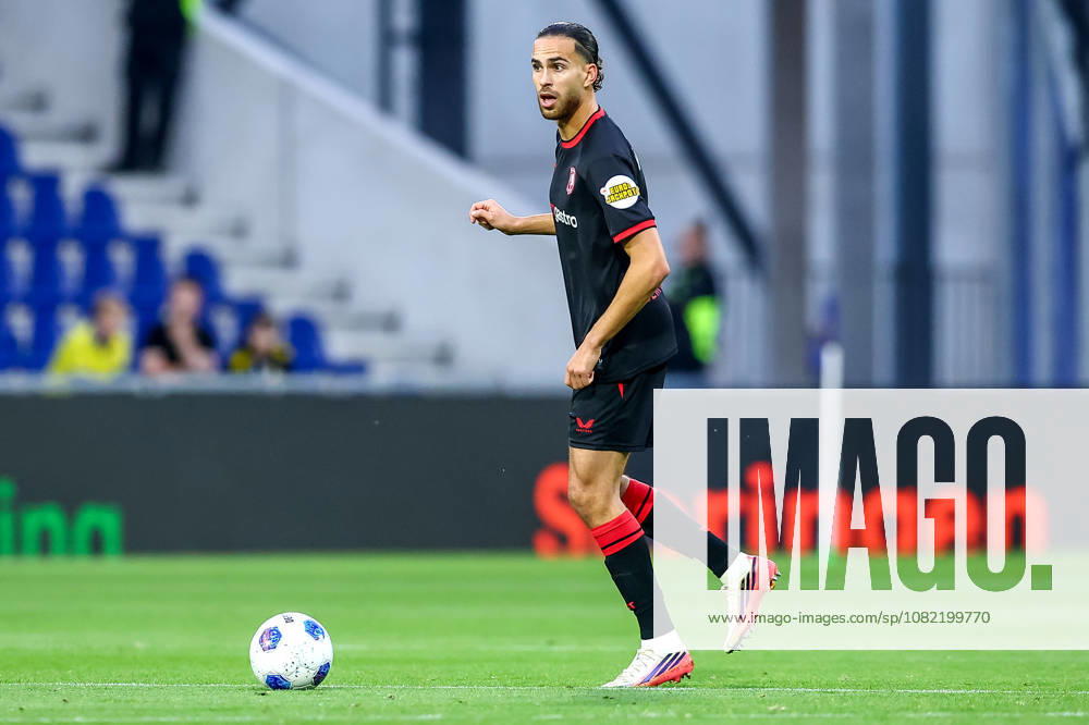 2026-08-30 SC Cambuur v FC Twente - Dutch Eredivisie LEEUWARDEN, NETHERLANDS - AUGUST 30: Ramiz Zerrouki of FC Twente during the Dutch Eredivisie match between SC Cambuur and FC Twente at Kooi Stadion on August 30, 2026 in Leeuwarden, Netherlands. Leeuwarden Kooi Stadion Netherlands Content not available for redistribution in The Netherlands directly or indirectly through any third parties.