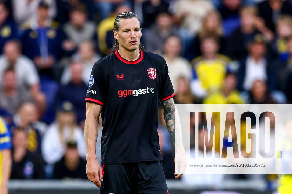2026-08-30 SC Cambuur v FC Twente - Dutch Eredivisie LEEUWARDEN, NETHERLANDS - AUGUST 30: Wout Weghorst of FC Twente during the Dutch Eredivisie match between SC Cambuur and FC Twente at Kooi Stadion on August 30, 2026 in Leeuwarden, Netherlands. Leeuwarden Kooi Stadion Netherlands Content not available for redistribution in The Netherlands directly or indirectly through any third parties.