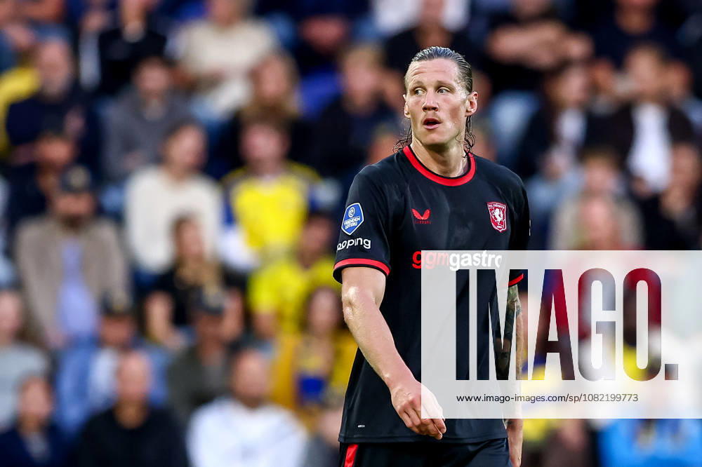 2026-08-30 SC Cambuur v FC Twente - Dutch Eredivisie LEEUWARDEN, NETHERLANDS - AUGUST 30: Wout Weghorst of FC Twente during the Dutch Eredivisie match between SC Cambuur and FC Twente at Kooi Stadion on August 30, 2026 in Leeuwarden, Netherlands. Leeuwarden Kooi Stadion Netherlands Content not available for redistribution in The Netherlands directly or indirectly through any third parties.