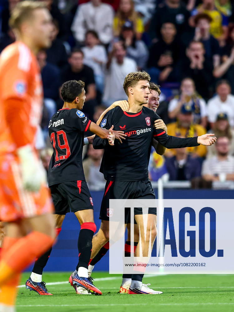 2026-08-30 SC Cambuur v FC Twente - Dutch Eredivisie LEEUWARDEN, NETHERLANDS - AUGUST 30: Ruud Nijstad of FC Twente celebrates after scoring his sides first goal during the Dutch Eredivisie match between SC Cambuur and FC Twente at Kooi Stadion on August 30, 2026 in Leeuwarden, Netherlands. Leeuwarden Kooi Stadion Netherlands Content not available for redistribution in The Netherlands directly or indirectly through any third parties.