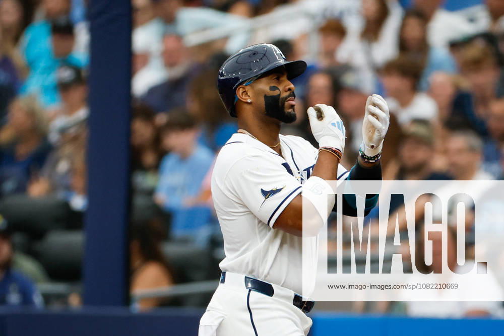 Tampa Bay Rays designated hitter Yandy Diaz (2) celebrates, after he hits a single off of San Diego Padres pitcher Robbie Ray (38) during the third inning at Tropicana Field. MLB, Baseball Herren, USA 2026: Padres at Rays - ZUMA_sp_ 20260830_mda_s70_837