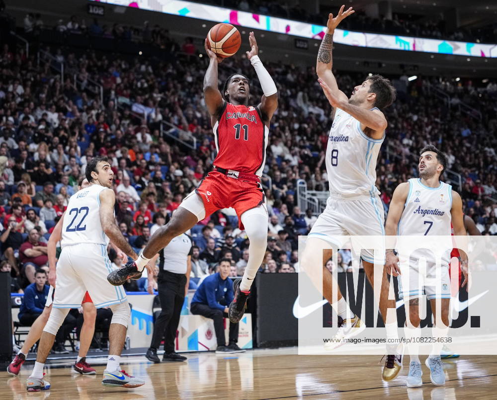 Canada s Marcus Carr (11) takes a shot while Argentina s Juampi Vaulet (22), Nicolas Laprovittola (8) and Facundo Campazzo (7) look on during their FIBA world cup qualification action in Quebec City, Monday, Aug.Ã‚ 31, 2026. Marcus Carr (11) Nicolas Laprovittola (8) Facundo Campazzo (7) Juampi Vaulet (22) - ZUMAc35_ 20260831_zaf_c35_093