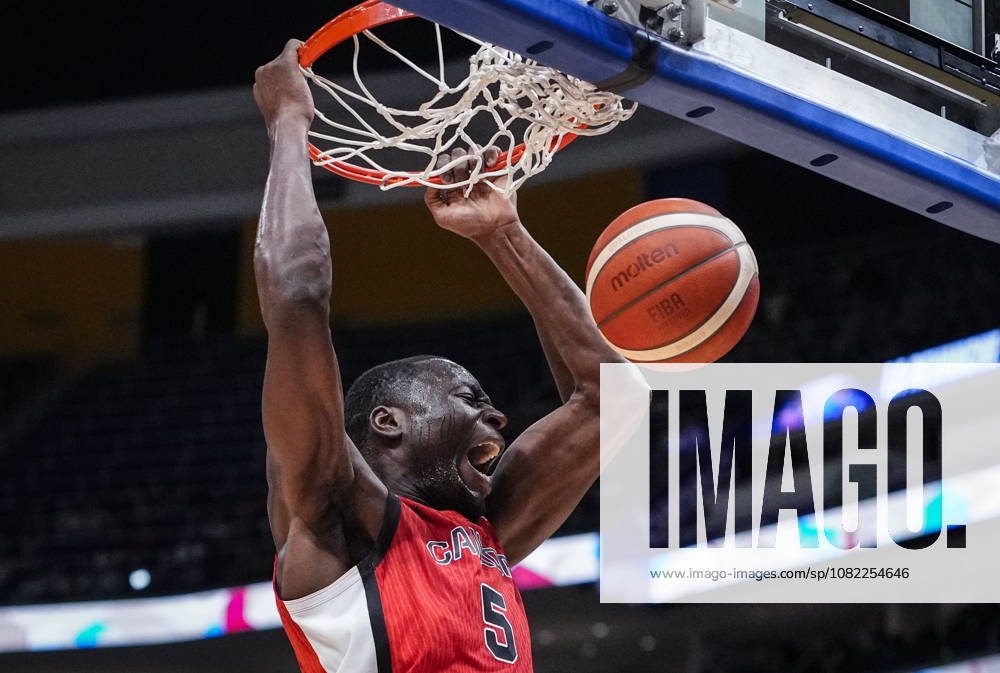 Canada s Mfiondu Kabengele (5) dunks against Argentina during their FIBA world cup qualification action in Quebec City, Monday, Aug.Ã‚ 31, 2026. Mfiondu Kabengele (5) - ZUMAc35_ 20260831_zaf_c35_096