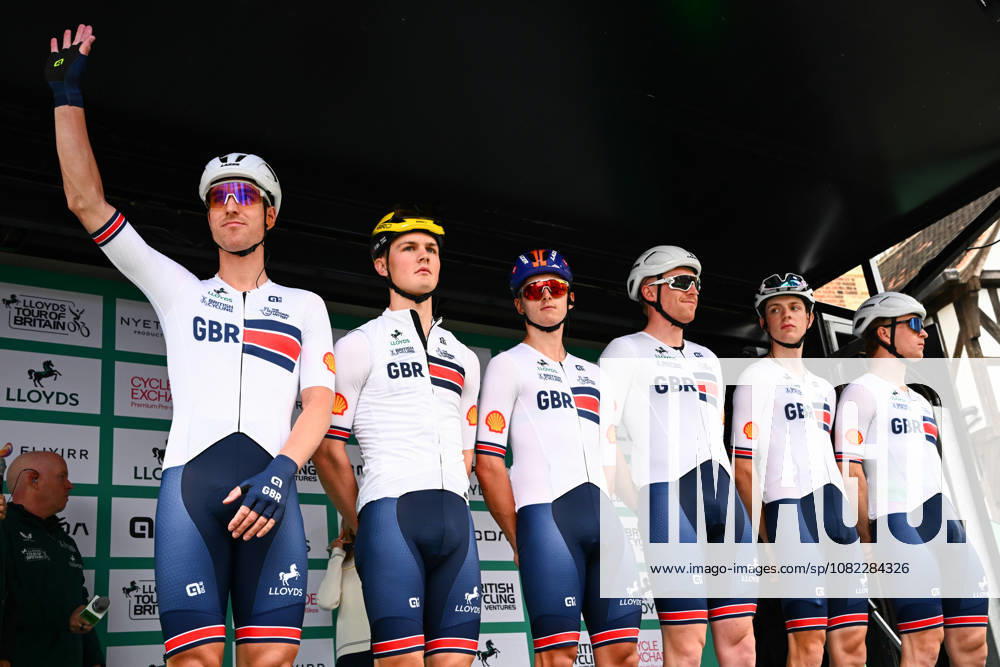 2026 Lloyds Tour of Britain Men Picture by Simon Wilkinson SWpix.com - 02 09 2026 - Cycling - UCI ProSeries - 2026 Lloyds Tour of Britain Men - Stage 1: Lincoln to Lincoln (182.5km) - Micheal Ben Wiggins, Elliot Rowe, William Smith, Jacob Bush, Matthew Bostock, Oliver Wood (Great Britain national team, Nationalteam