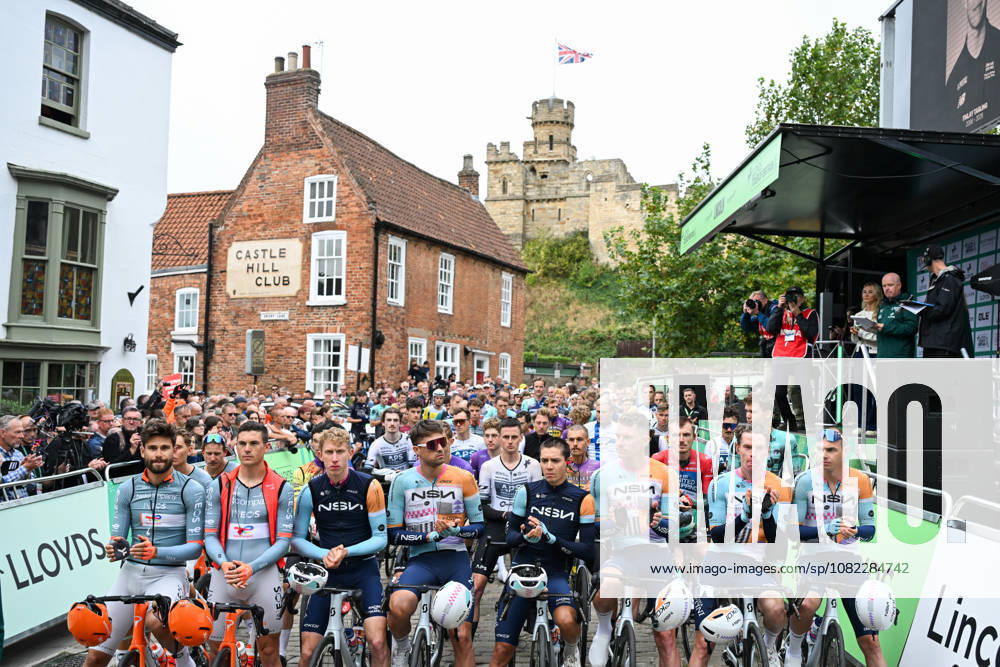2026 Lloyds Tour of Britain Men Picture by Zac Williams SWpix.com - 02 09 2026 - Cycling - UCI ProSeries - 2026 Lloyds Tour of Britain Men - Stage 1: Lincoln to Lincoln (182.5km) - The Peloton lineup to observe a moment of applause in memory of Finlay Tarling Cycling