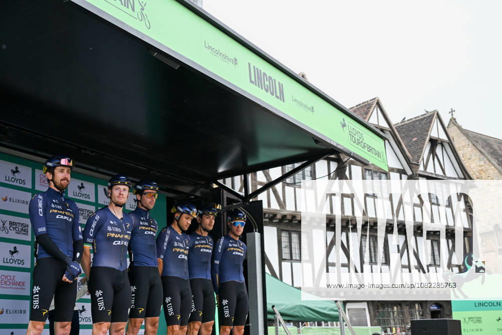 2026 Lloyds Tour of Britain Men Picture by Zac Williams SWpix.com - 02 09 2026 - Cycling - UCI ProSeries - 2026 Lloyds Tour of Britain Men - Stage 1: Lincoln to Lincoln (182.5km) - Sam Bennett, Mark Donovan, Fabio Christen, Kamil Malecki, Xandro Meurisse, Matteo Moschetti (Pinarello-Q36.5 Pro Cycling Team) Cycling