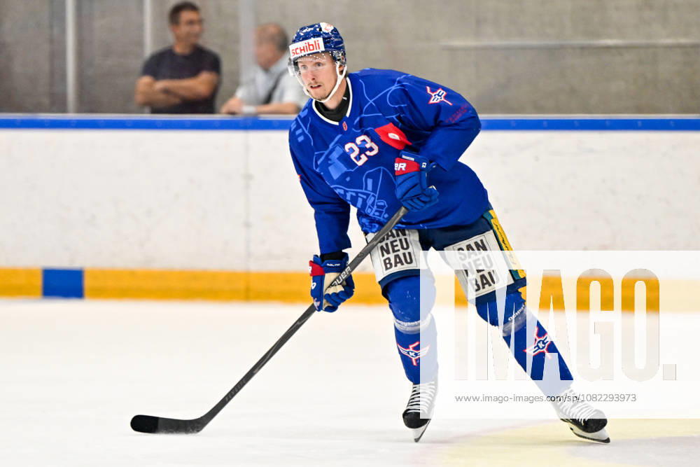 Bellinzona, Centro Sportivo Bellinzona, Friendly: HC Ambri Piotta vs. EHC Kloten, 23 Simon Johansson, Kloten, Bellinzona, Centro Sportivo Bellinzona, Ticino, Switzerland