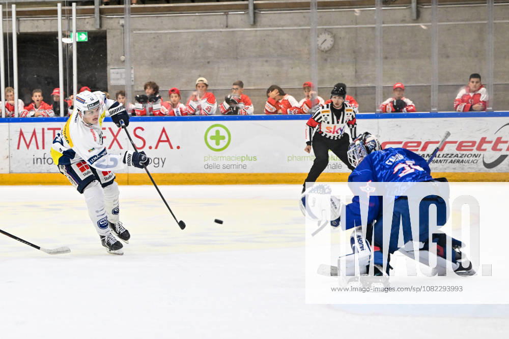 Bellinzona, Centro Sportivo Bellinzona, Friendly: HC Ambri Piotta vs. EHC Kloten, Tim Muggli (Ambri) vs. No. 35 goaltender Davide Fadani (Kloten), Bellinzona, Centro Sportivo Bellinzona, Ticino, Switzerland