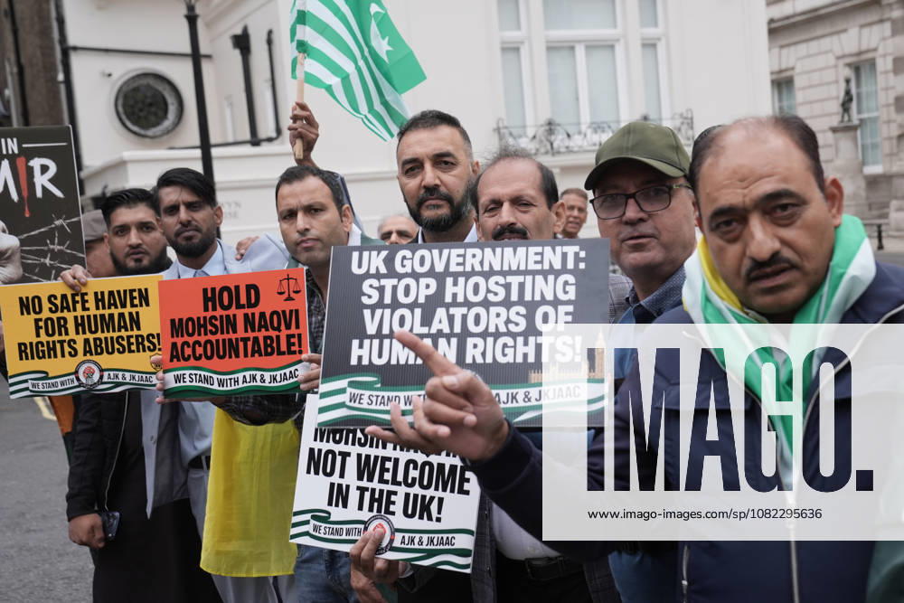 Audience at Clarence House People take part in a protest outside Clarence House in London as King Charles III meets members of the Pakistan National Cricket Team during an audience with the team. Picture date: Wednesday September 2, 2026., Credit:Stefan Rousseau PA ROTA - B68 Avalon UK, London