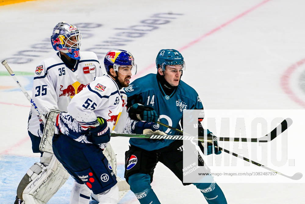 GER, Ice Hockey, Men s, Warrior Cup 2026, EHC Red Bull Munich vs. Belfast Giants Mathias Niederberger (Munich), 35, Fabio Wagner (Munich), 55, Peter Bates (Belfast), 14 Kaufbeuren Energie Schwaben Arena Bavaria, Germany