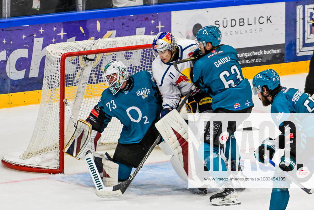 GER, Ice Hockey, Men s, Warrior Cup 2026, EHC Red Bull Munich vs. Belfast Giants Jake Kupsky (Belfast), 73, Markus Eisenschmid (Munich), 11, Jake Gaudet (Belfast), 63 Kaufbeuren Energie Schwaben Arena Bavaria, Germany